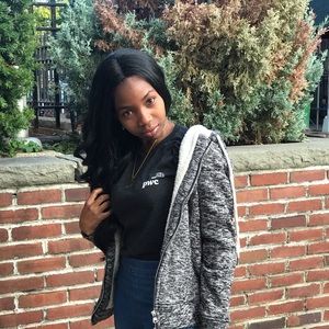 Meet your Posher, Cynthia